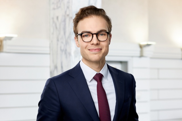 Portrait 






Tobias Cramer