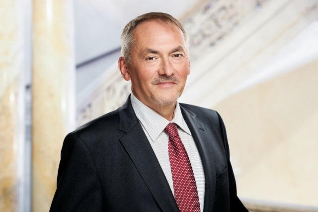 Portrait 
Dr. Frank Geilfuß