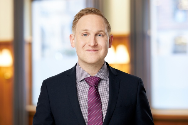 Portrait Julian Hollenbach